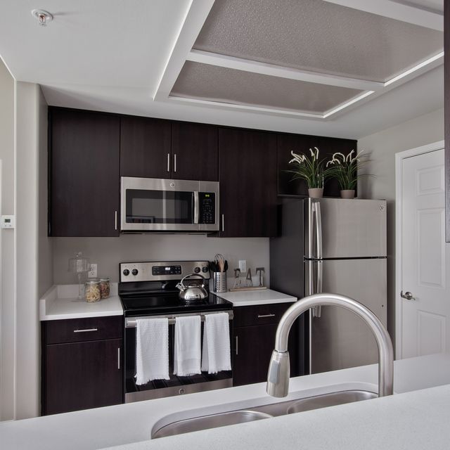 Canyon View Apartments - Kitchen with Complete Appliances